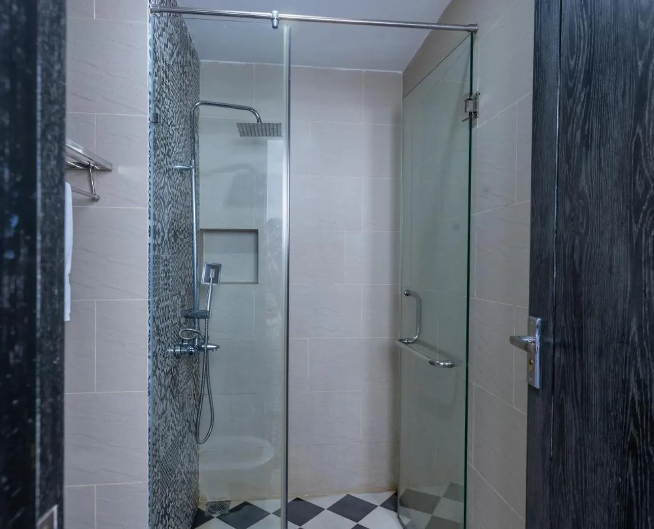 Derive Boutique Villa & Apartment Da Nang 0*,  Vietnam